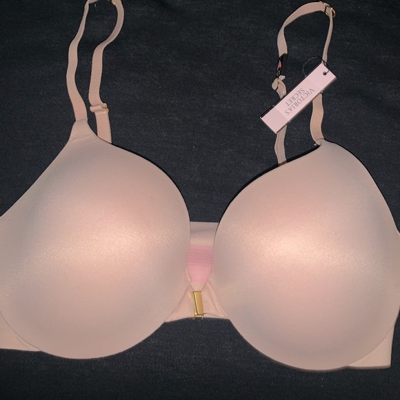 Victoria’s Secret bra - Picture 1 of 3